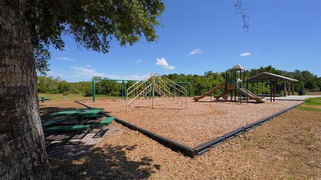 Building Photo - 14265 17th Ct E