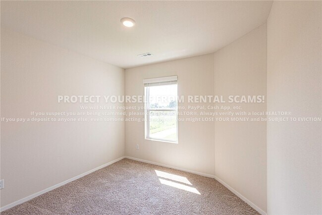 Building Photo - 968 S Brambling Ln