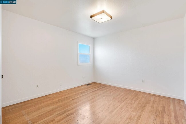 Building Photo - 3160 D St