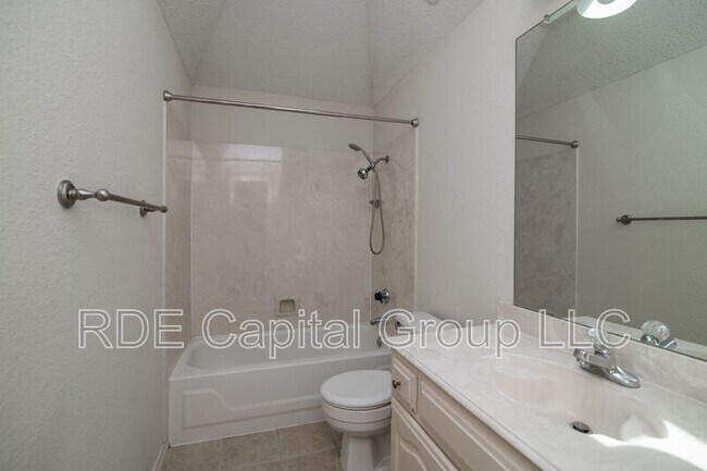 Building Photo - 618 Stone Canyon Dr