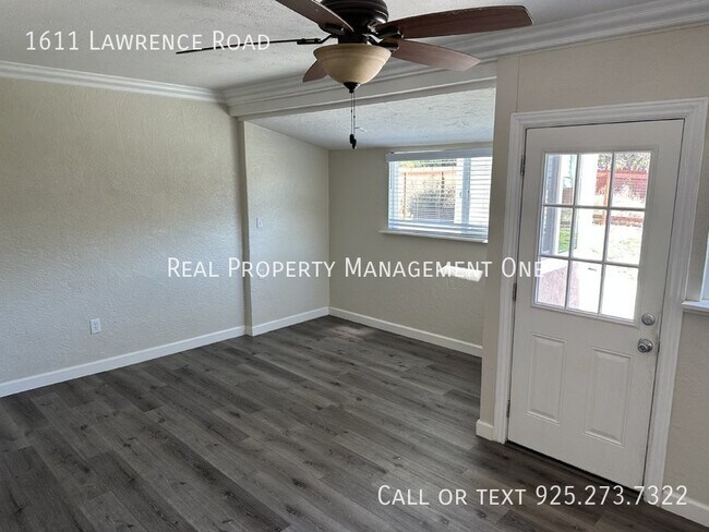 Building Photo - 1611 Lawrence Rd