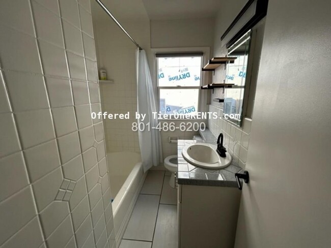 Building Photo - This property offers a NO DEPOSIT option a...