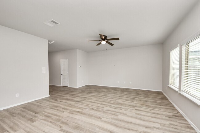 Building Photo - 6734 Scarlet Sagebrush St