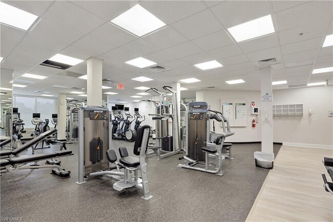Building Photo - 15035 Sterling Oaks Dr