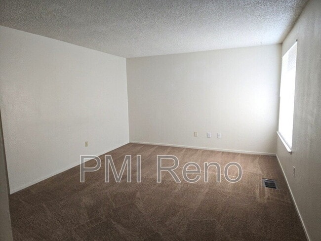 Building Photo - 6745 Peppermint Dr
