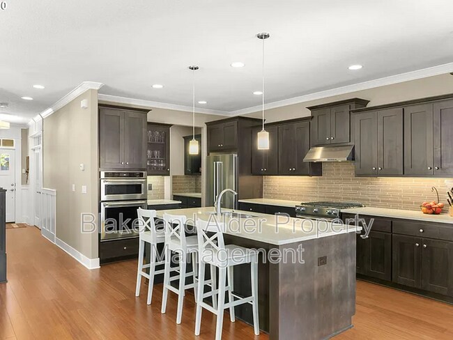 Building Photo - 3938 NE 66th Ave