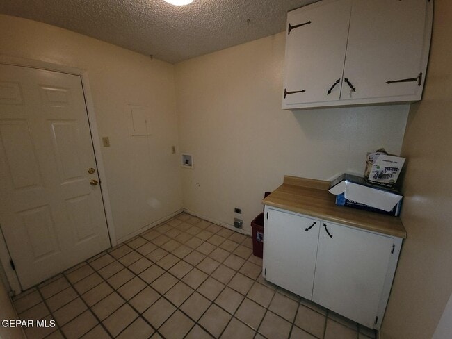 Building Photo - 240 Ferrari Ct