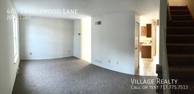 Building Photo - 460 Tanglewood Ln