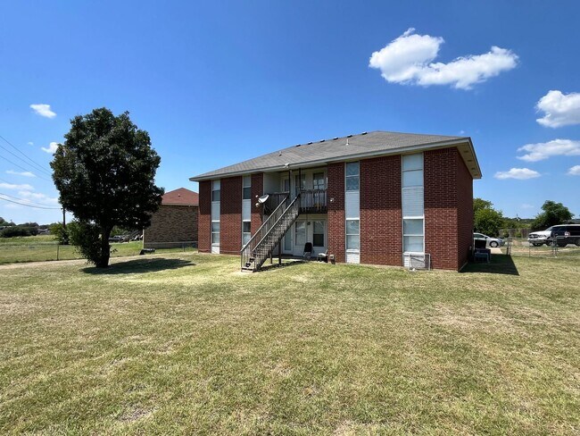 Building Photo - 5904 Greengate Dr