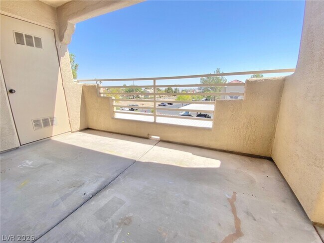 Building Photo - 1909 High Valley Ct