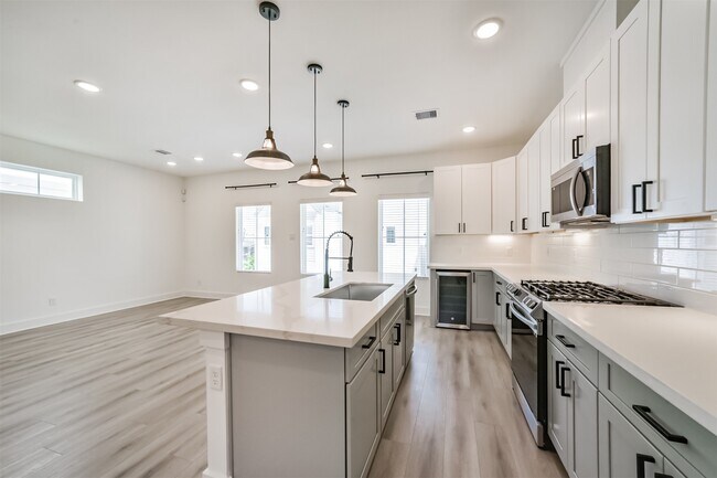 Building Photo - 8321 Springwood Cyn Ln