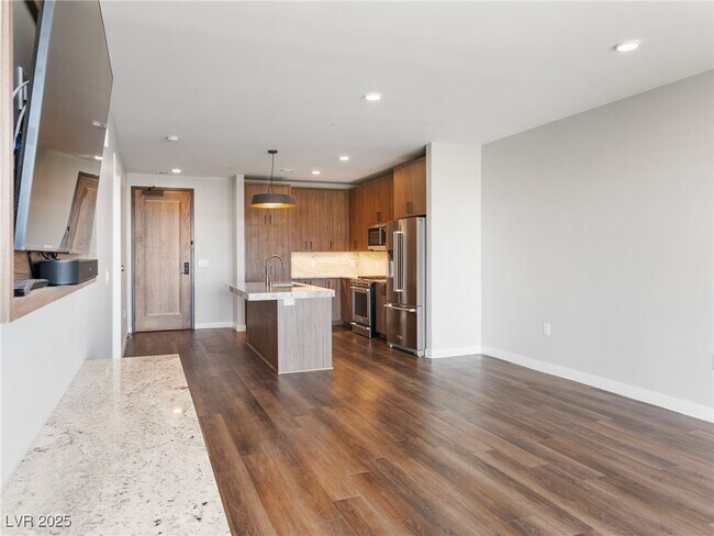 Primary Photo - 2460 E Serene Ave