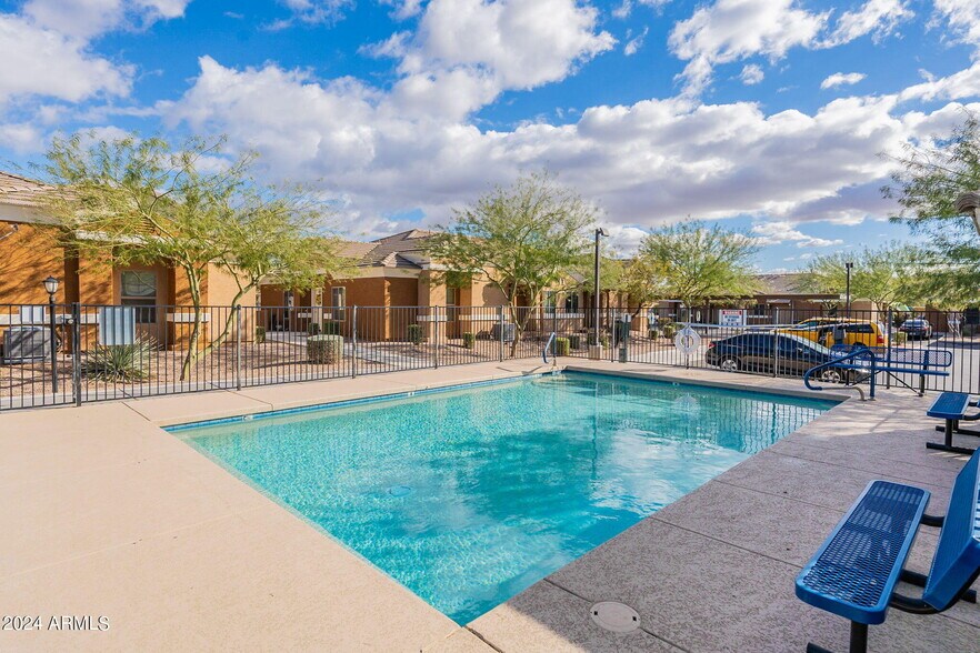 Building Photo - 854 S San Marcos Dr