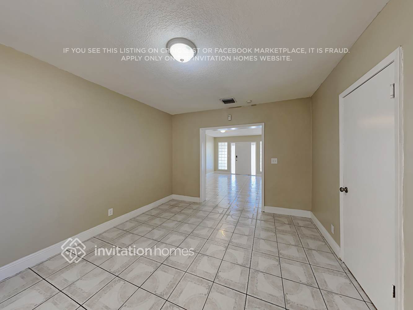 Building Photo - 6435 SW 32nd St