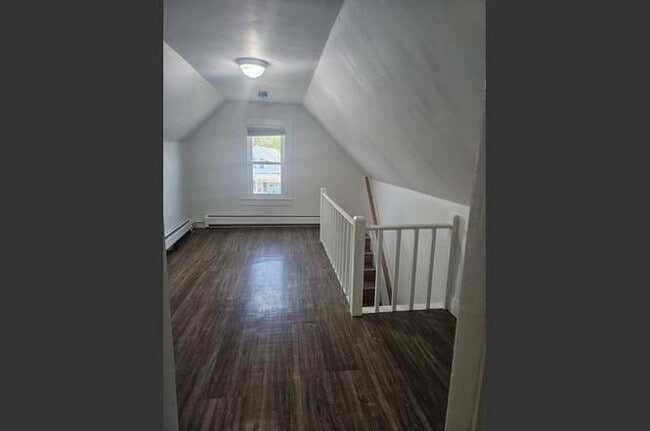 Building Photo - 304 Wood St