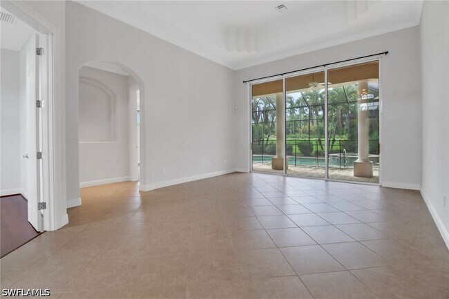 Building Photo - 11128 Sierra Palm Ct