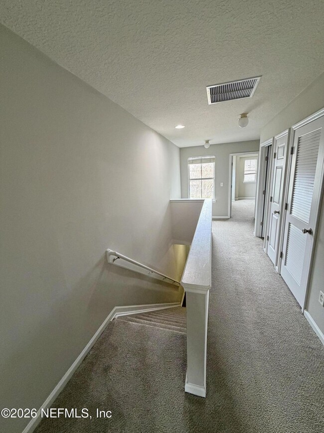 Building Photo - 8880 Grassy Bluff Dr