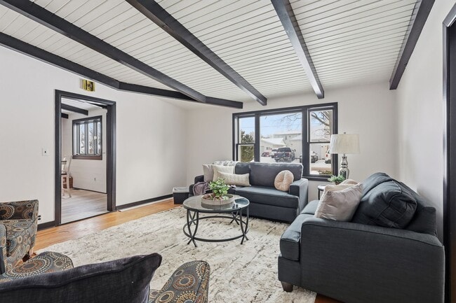 Building Photo - 3 bedroom 2 Bath Rental in Geneseo