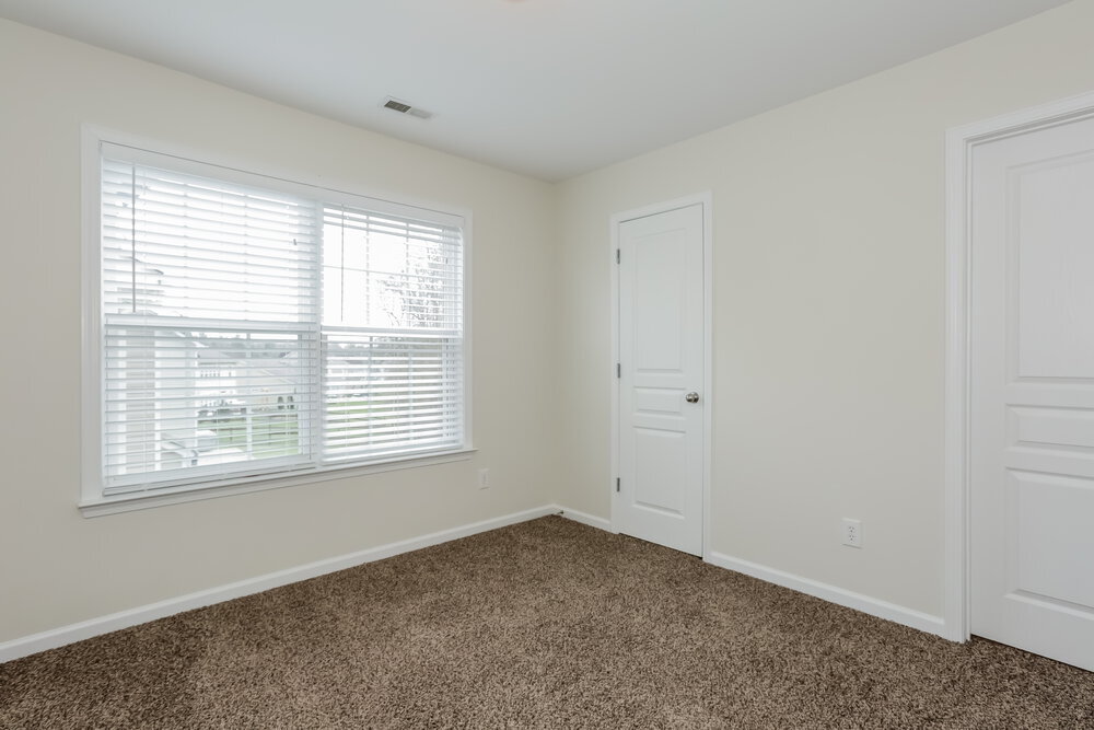 Building Photo - 10430 Carver Falls Rd