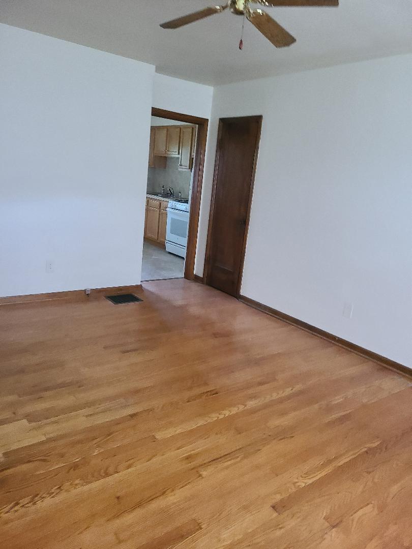 Building Photo - 1348 Eastview Ave