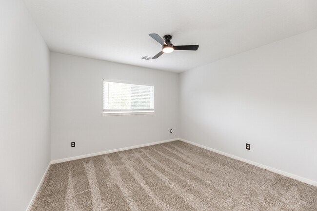 Building Photo - 23106 Beech Canyon Dr