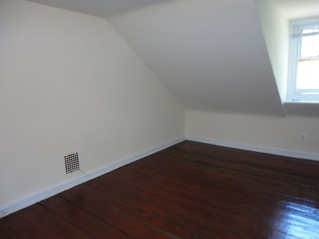 Building Photo - 1237 Pine St