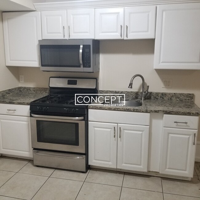 Building Photo - 712 Shawmut Ave