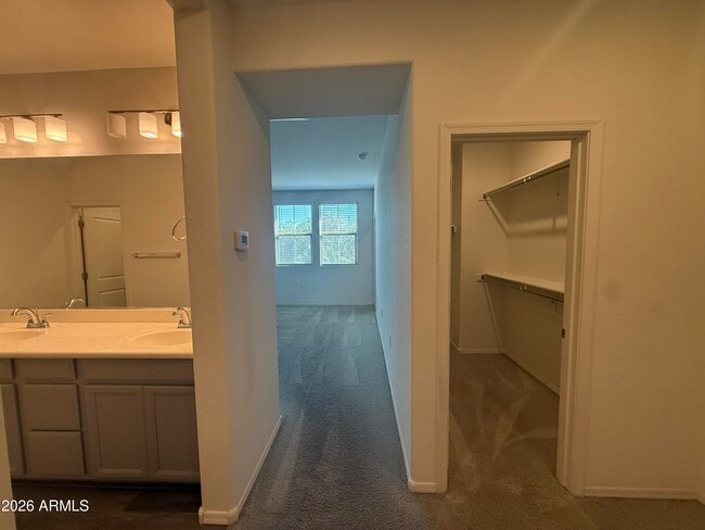 Building Photo - 1959 E Hampton Ln