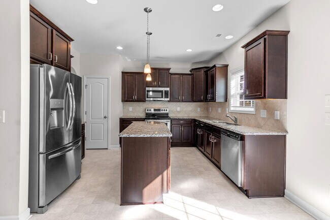 Building Photo - 4095 Irwin Dr