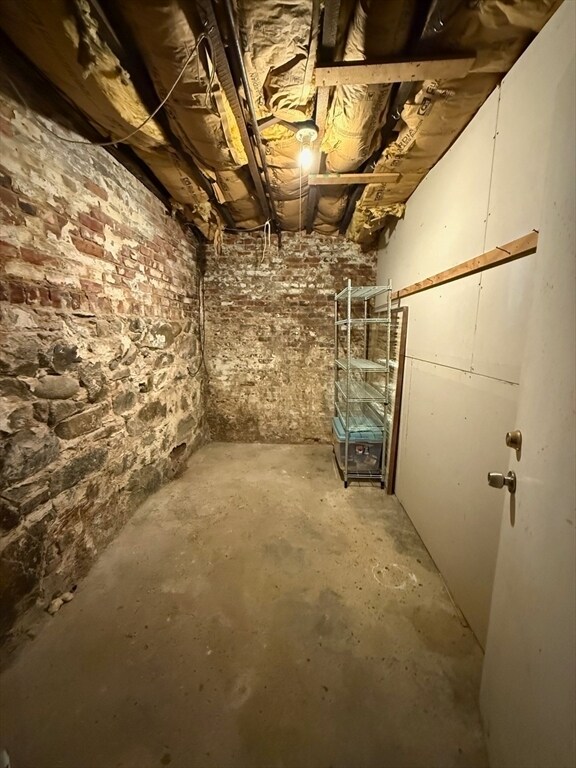 Building Photo - 221 Shurtleff St