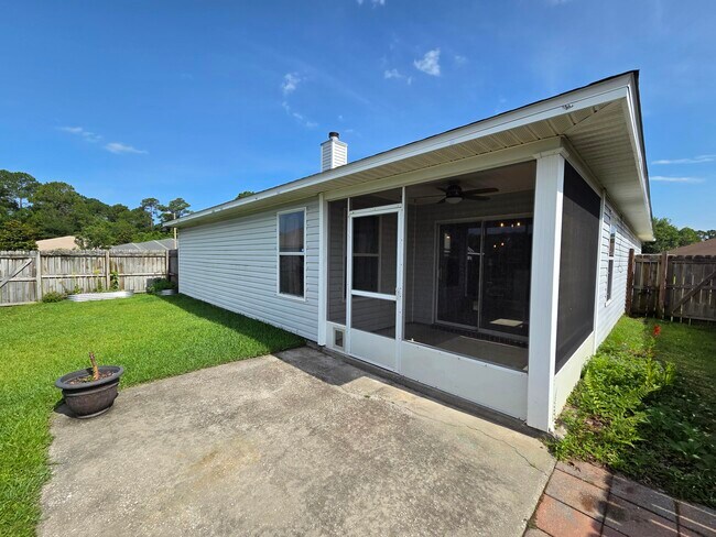 Building Photo - 1973 Catline Cir
