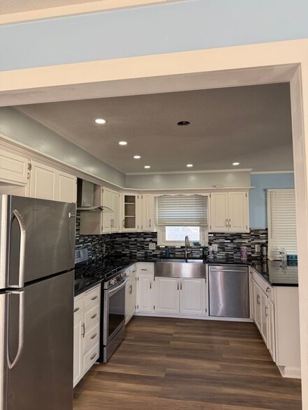 Building Photo - 7718 New Jersey Ave