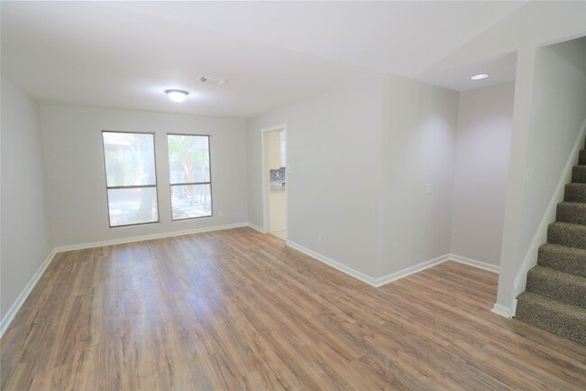 Building Photo - 2705 Wilmington Dr