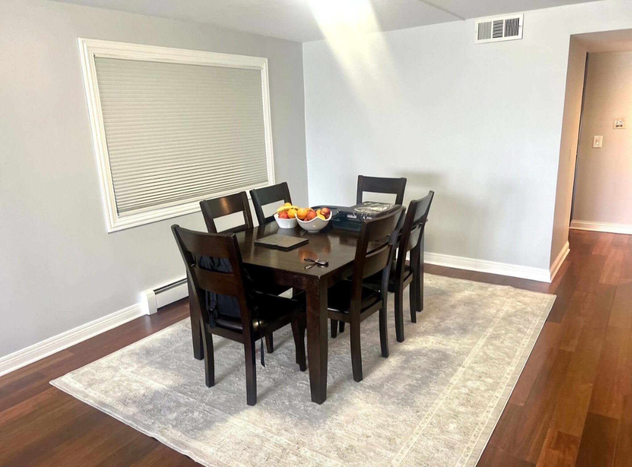 Building Photo - 5447 W Lawrence Ave