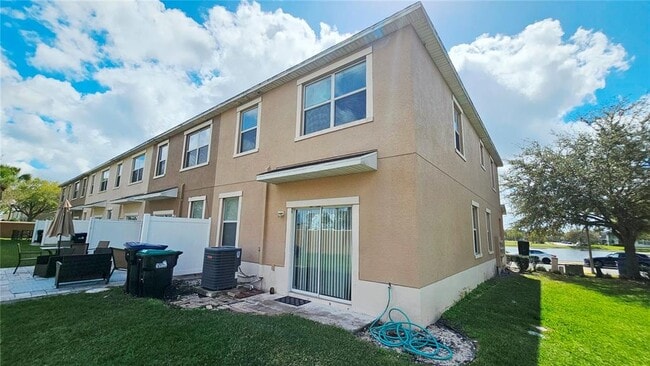 Building Photo - 10789 Savannah Landing Cir