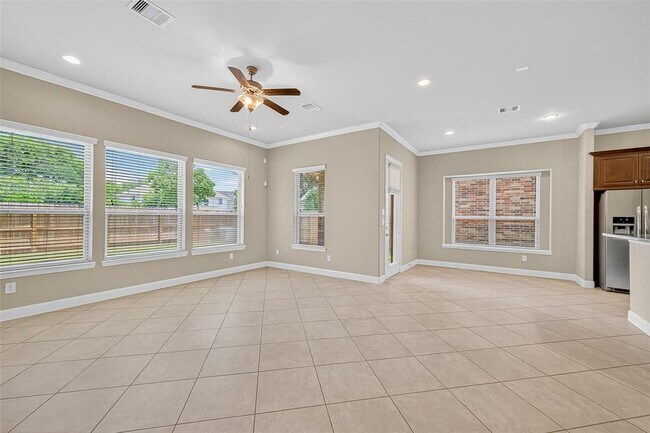 Building Photo - 4435 Calvet Forest Dr