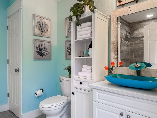 Building Photo - 4507 Luke Ave