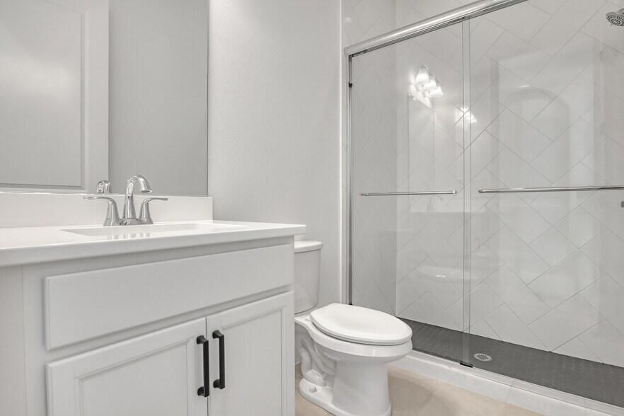 Building Photo - 2238 Salew St