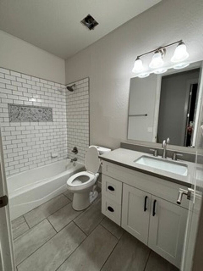 Building Photo - Beautiful Chino Valley Home!