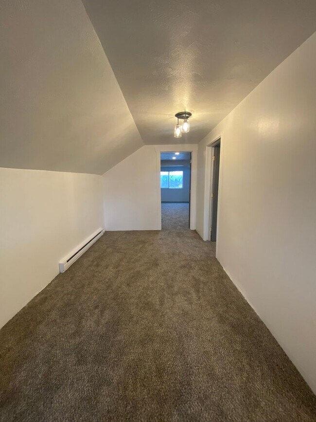 Building Photo - Illinois Duplex