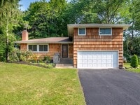 Building Photo - 7 Courtenay Cir