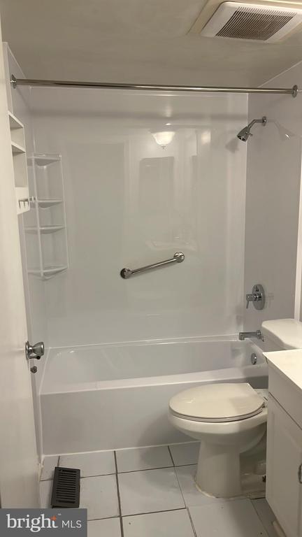 Building Photo - 150 Oberlin Terrace