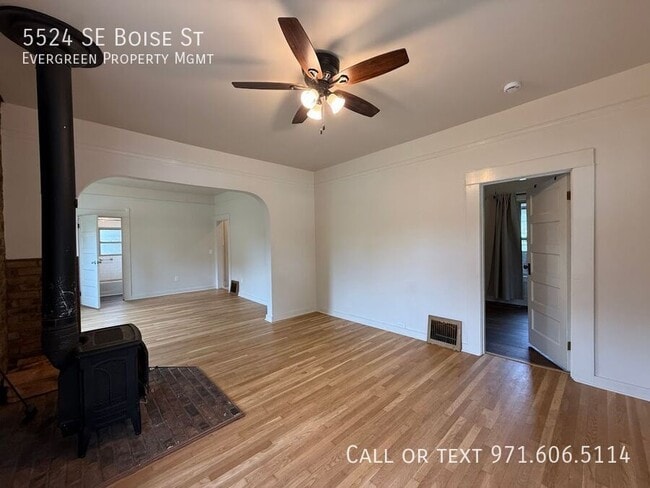 Building Photo - 5524 SE Boise St