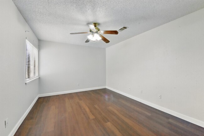 Building Photo - 3126 Windchase Blvd