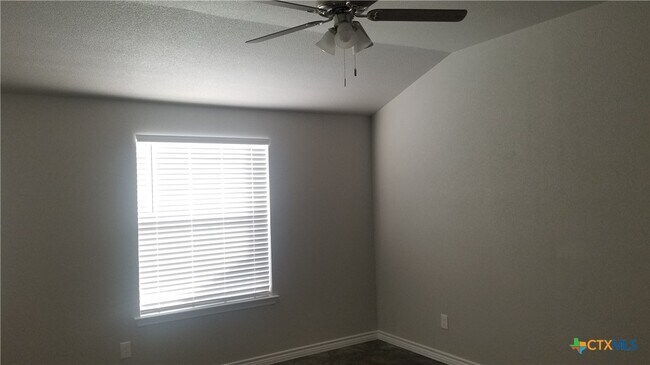 Building Photo - 200 Lowes Blvd