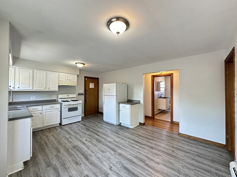 Building Photo - 312 23rd Ave