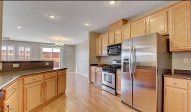 Building Photo - 6250 W Arby Ave