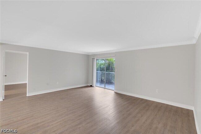 Building Photo - 1830 Maravilla Ave