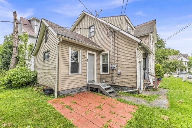 Building Photo - 3900 W 33rd St