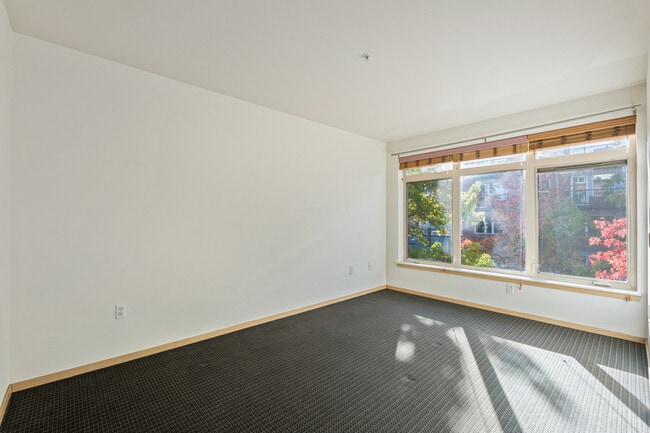 Building Photo - 1610 Belmont Ave